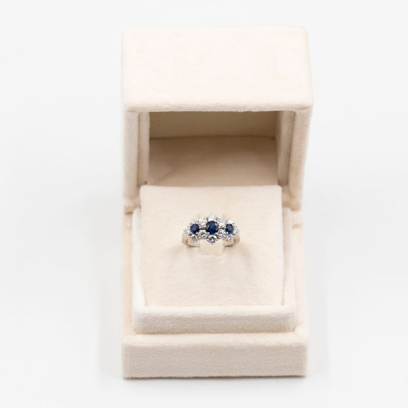 Anello vintage in oro bianco 18k con diamanti (1,34ctw) e zaffiri (0,90ct), anni '60