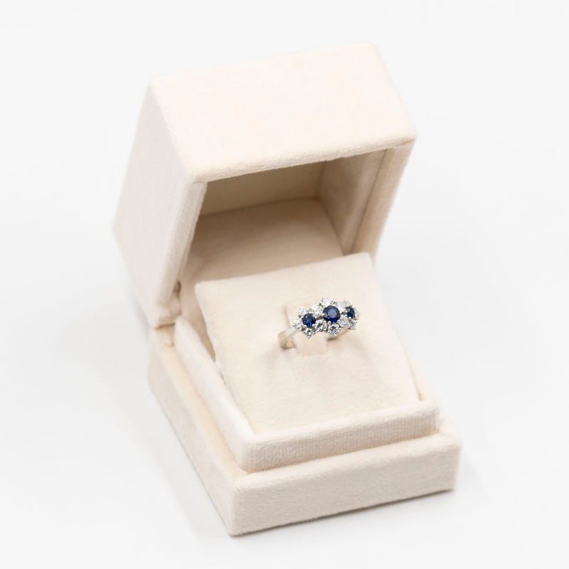 Anello vintage in oro bianco 18k con diamanti (1,34ctw) e zaffiri (0,90ct), anni '60