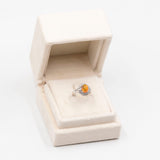 Anello vintage a ballerina in platino 900 con opale di fuoco (1,53ct) e diamanti (0,51ctw)