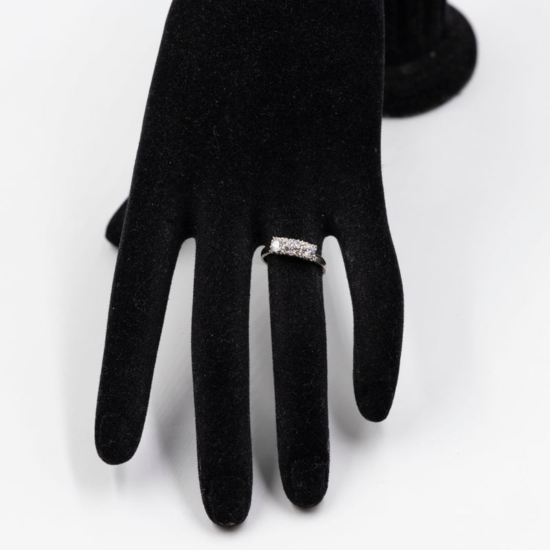 Anello vintage trilogy in oro bianco 18k con diamanti (0,83ctw), anni '70