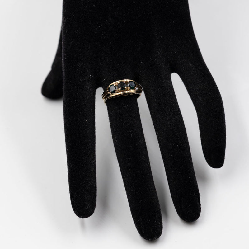Anello trilogy vintage in oro giallo 8k con spinelli sintetici verdi
