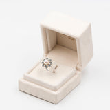 Винтажное кольцо с цветком из белого золота 14 карат с жемчугом, бриллиантами (0,24 карата) и сапфирами, 60-е годы