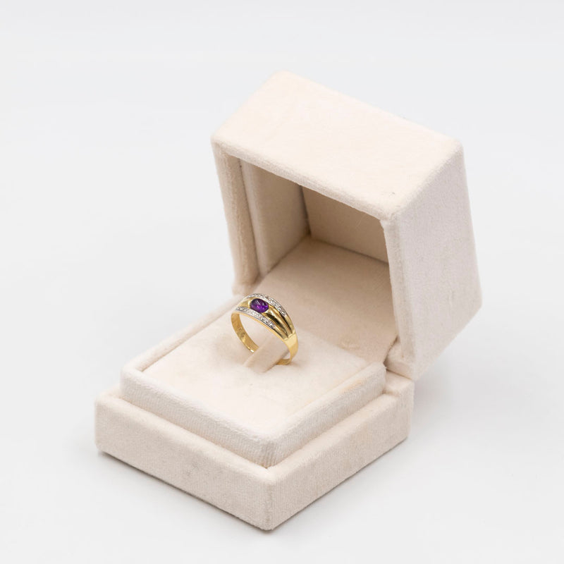 Anello a fascia vintage in oro 8K con ametista cabochon