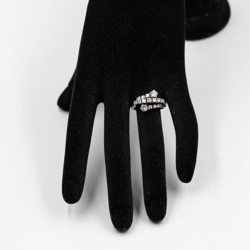 Anello vintage contrarier in oro bianco 18k con diamanti (1ctw), anni '70