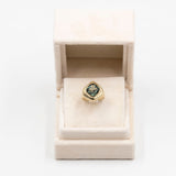Anello vintage in oro giallo 8k con spinello verde