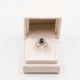 Vintage-Gänseblümchen-Ring aus 14-karätigem Weißgold mit Saphir (2.3 ct) und Diamanten (0.75 ctw), 60er Jahre