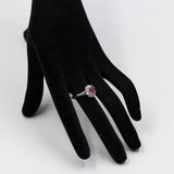 ANELLO A MARGHERITA IN PLATINO CON RUBINO (1.011 CT) E DIAMANTI (0.70 CTW)