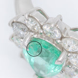 Anello a margherita vintage in platino con smeraldo di taglio a goccia (1.05ct) e diamanti di taglio brillante (1ctw), anni ‘80