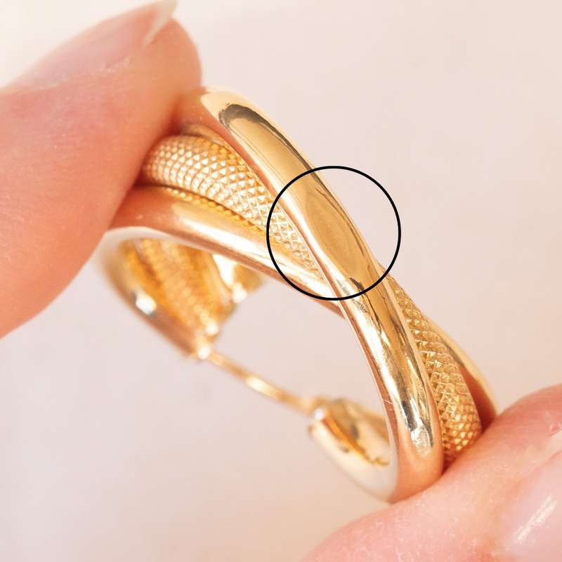 Orecchini vintage a cerchio a canna vuota in oro giallo 18K, anni ‘60