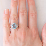 Anello vintage da cocktail in stile Art Déco in platino con acquamarina (2.72ct) e diamanti (0.08ctw), anni ‘90/anni ‘2000