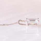 Halskette mit Vintage-Kette aus 9-karätigem Weißgold und modernem Anhänger aus 9-karätigem Weißgold mit Aquamarin (ca. 1 Karat) und Diamanten