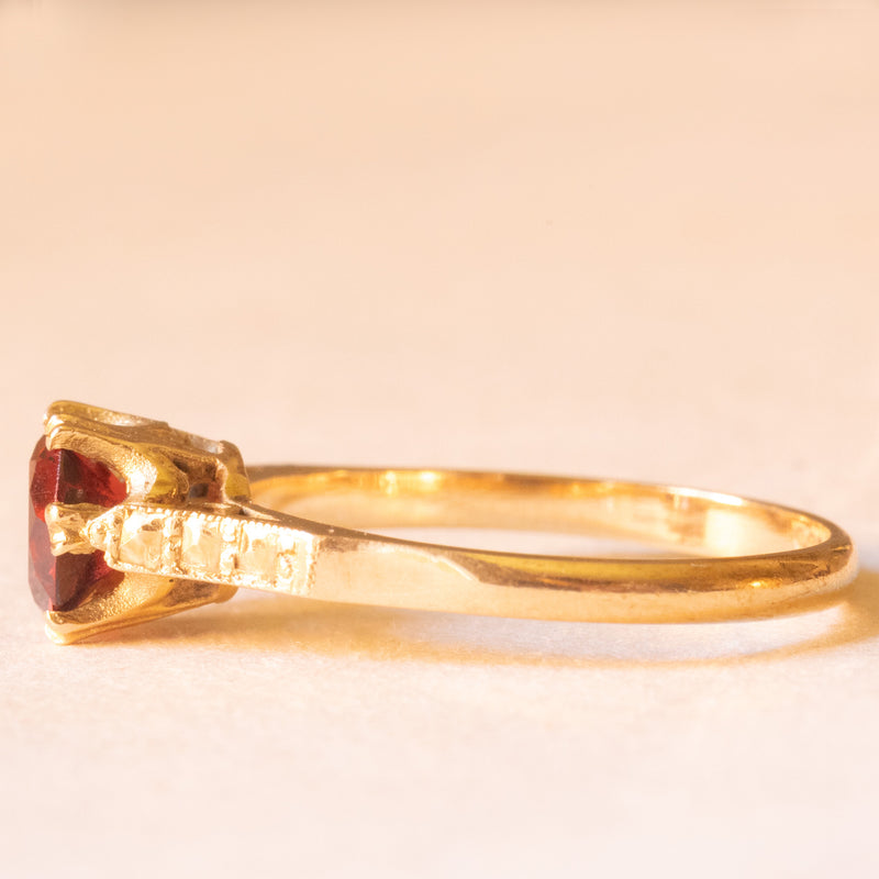 Solitario vintage in oro giallo 9K con granato (1ct ca.), anni ‘50