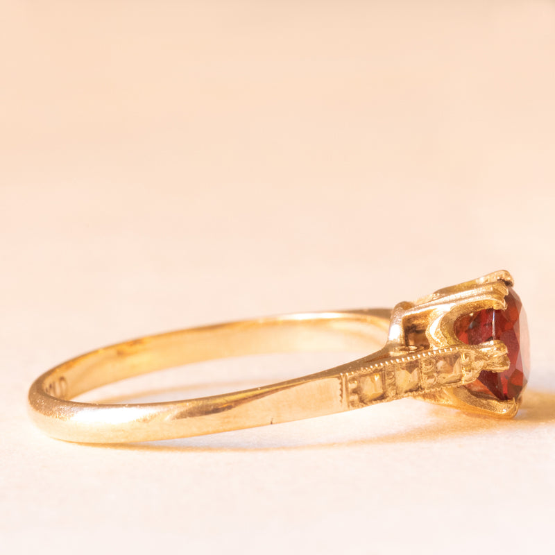 Solitario vintage in oro giallo 9K con granato (1ct ca.), anni ‘50