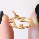 Vintage Glücksbringer Nummer 13 aus 18 Karat Gelbgold, 50er Jahre