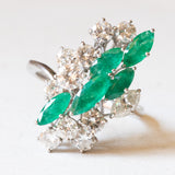 Vintage-Ring aus 18-karätigem Weißgold mit Diamanten (ca. 2 Karat) und Smaragd (ca. 1.90 Karat), 70er Jahre