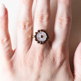 Vintage Gänseblümchenring aus 8 Karat Gelbgold mit Granaten und Bergkristall, 60er Jahre