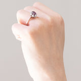 Винтажное кольцо из 14-каратного белого золота с рубином (около 0.80 карата) и бриллиантами (около 0.60 карата) с ромашками, 60-е годы