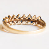 Vintage-Ring aus 18-karätigem Gelbgold mit Saphiren (ca. 0.30 ctw) und weißen Diamantimitatsteinen, 60er/70er Jahre