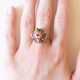Vintage-Ring „Pagode“ aus 10-karätigem Gelbgold mit rosa Saphiren, Citrin, grünem Glas, gelbem Saphir, Granat, blauem Topas, weißem Quarz und braunem Topas, 70er Jahre