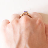 Vintage-Ring aus 9K Gelb- und Weißgold mit Tansanit (ca. 0.80 ct) und Diamanten, 70er/80er Jahre