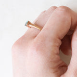 Vintage-Solitärring aus 9-karätigem Gelbgold mit Smaragd (ca. 0.75 ct), 50er Jahre