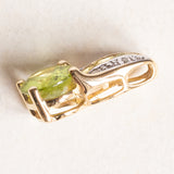 Vintage-Anhänger aus 14 Karat Gelbgold und Weißgold mit Peridot (ca. 2.75 ctw) und Diamant, 70er/80er Jahre