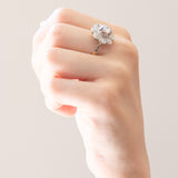 Vintage-Gänseblümchenring aus 18-karätigem Gelb- und Weißgold mit Diamanten (ca. 1.35 ctw), 50er/60er Jahre