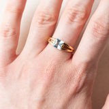 Vintage-Ring aus 18-karätigem Gelbgold mit blauem Topas im Prinzessschliff, 70er Jahre