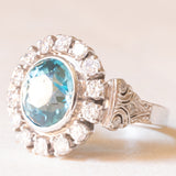 Vintage-Gänseblümchen-Ring aus 18 Karat Weißgold mit hellblauem Zirkon (ca. 4.50 ct) und Diamanten (ca. 0.84 ctw)