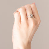 Art-Deco-Solitär in 18 Karat Weißgold mit Diamant im Brillantschliff (ca. 0.12 ct), 20er/30er Jahre