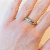 Vintage-Ring aus 9-karätigem Gelb- und Weißgold mit Smaragden (ca. 0.18 ctw) und Diamanten (ca. 0.09 ctw), 70er Jahre