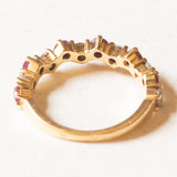 Demi-éternité en or jaune 18 carats avec rubis (env. 0.60 ct) et diamants taille brillant (env. 0.42 ct), années 70/80