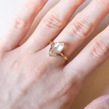 Vintage-Ring aus 18 Karat Gelbgold mit blauem Stein, 50er/60er Jahre