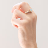 Vintage-Ring aus 18-karätigem Gelb- und Weißgold mit Opal (ca. 0.90 ct) und Diamanten im Brillantschliff (ca. 0.06 ctw), 70er Jahre