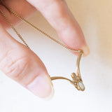 Vintage-Halskette aus 14-karätigem Gelbgold mit Opal (ca. 0.10 ct) und Diamanten (ca. 0.03 ctw), 70er Jahre