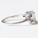 Vintage-Ring aus 9-karätigem Weißgold mit hellblauem Quarz (ca. 1.20 ct) und Diamanten, 60er/70er Jahre