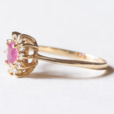 Vintage-Gänseblümchen-Ring aus 14-karätigem Gelbgold mit Rubinen (ca. 0.30 ct) und Diamanten (ca. 0.10 ctw), 70er Jahre