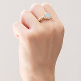 Vintage-Ring aus 18-karätigem Gelb- und Weißgold mit Opal (ca. 0.90 ct) und Diamanten im Brillantschliff (ca. 0.06 ctw), 70er Jahre