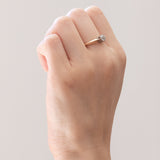 Antiker Solitär aus 14-karätigem Gelbgold und Silber im Old-Mine-Schliff (ca. 0.30 ct), 10er Jahre