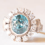 Vintage-Gänseblümchen-Ring aus 18 Karat Weißgold mit hellblauem Zirkon (ca. 4.50 ct) und Diamanten (ca. 0.84 ctw)