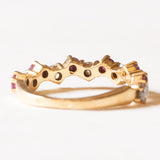 Halbe Ewigkeit aus 18-karätigem Gelbgold mit Rubinen (ca. 0.60 ctw) und Diamanten im Brillantschliff (ca. 0.42 ctw), 70er/80er Jahre