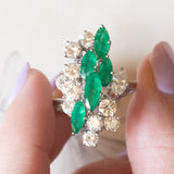 Vintage-Ring aus 18-karätigem Weißgold mit Diamanten (ca. 2 Karat) und Smaragd (ca. 1.90 Karat), 70er Jahre