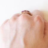 Vintage-Ring aus 9-karätigem Gelb- und Weißgold mit synthetischen Rubinen (ca. 0.80 ctw) und Diamanten, 70er/80er Jahre