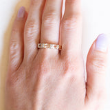 Vintage-Riviera-Ring aus 14-karätigem Gelbgold und Weißgold mit rosa Morganiten (ca. 0.50 ctw) und Diamanten (ca. 0.04 ctw), 70er Jahre