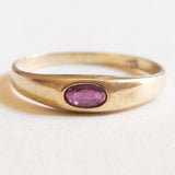 Vintage 8K yellow gold gypsy ring with synthetic ruby ​​(approx. 0.15ct), 50s/60s
