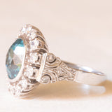 Vintage-Gänseblümchen-Ring aus 18 Karat Weißgold mit hellblauem Zirkon (ca. 4.50 ct) und Diamanten (ca. 0.84 ctw)