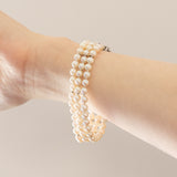 Vintage-Armband aus 18 Karat Weißgold mit weißen Perlen und Saphiren, 50er Jahre