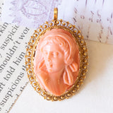 Vintage-Anhänger/Brosche aus 18 Karat Gelbgold mit orangefarbener Korallenkamee, 60er Jahre