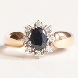 Vintage-Gänseblümchen-Ring aus 14-karätigem Gelb- und Weißgold mit Saphir (ca. 1 ct) und Diamanten (ca. 0.16 ctw), 60er Jahre