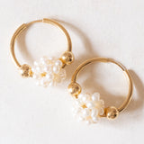 Boucles d'oreilles créoles vintage en or jaune 18 carats avec perles blanches, années 70/80